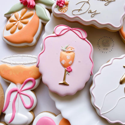 Wavy Oval with Bow Cookie Cutter