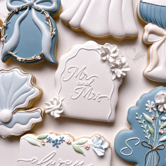 Wavy Arch with Florals Cookie Cutter