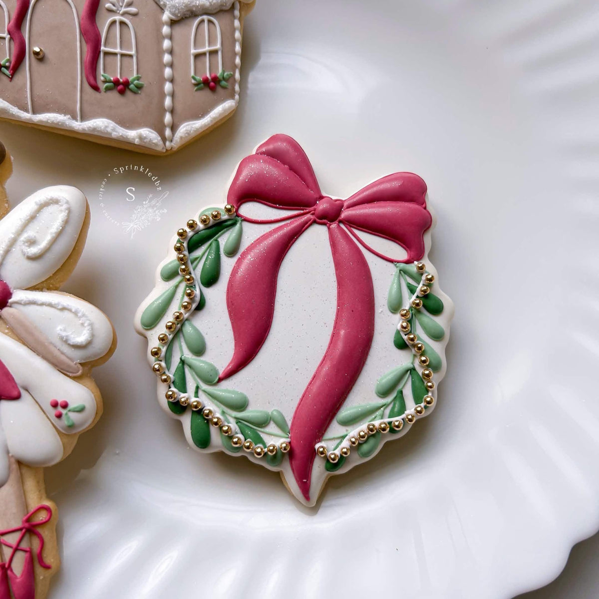 Holiday Wreath with Bow Cookie Cutter